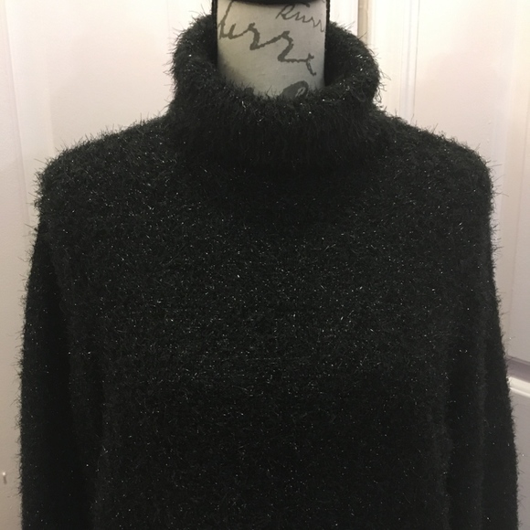 H & M Stylish Fuzzy Sparkle Sweater EUC! - Picture 4 of 8